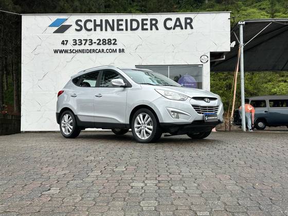 HYUNDAI IX35 2.0 MPI 4X2 16V FLEX 4P MANUAL HYUNDAI IX35 2.0 MPI 4X2 16V FLEX 4P MANUAL